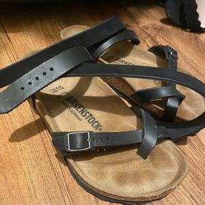 Yara Birkenstocks size 37 (7)
